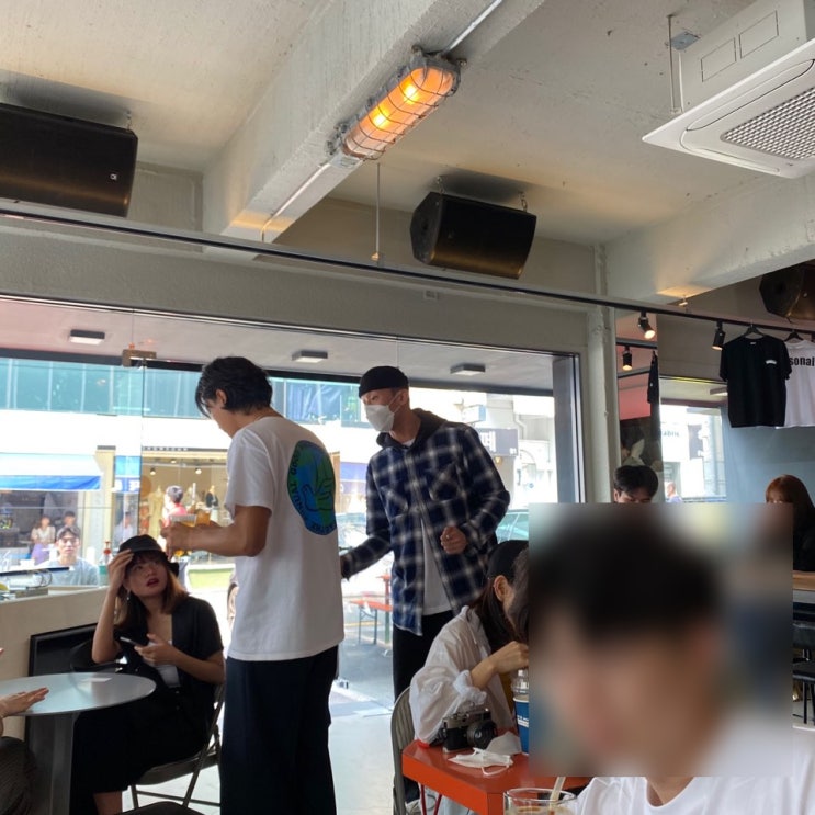  강남구 압구정로데오 핫하고 힙한 카페 RPM 다녀온 후기