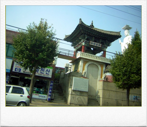  충주 우암정사 옛터에 공사가 많이 진행되고있네요.