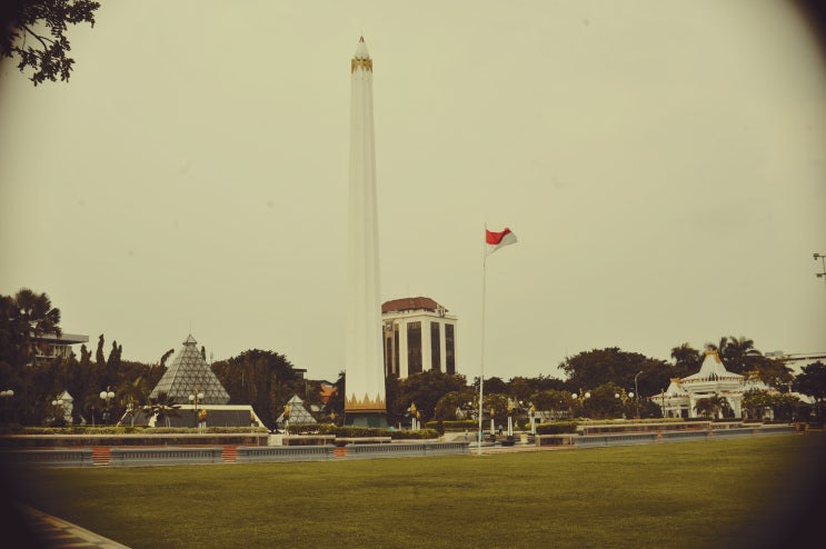 인도네시아 수라바야 - 영웅기념탑 (Tugu Pahlawan)