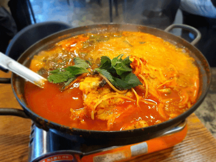  은평구 구파발역 네모횟집 종류별로 5가지 맛을?