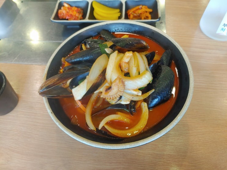  얼큰한 국물 마곡역 미술관 짬뽕
