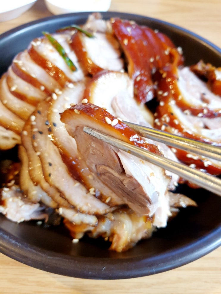  인계동 맛집 아강족발에서 윤기 흐르는 족발을 발견했어요![인계동 족발]
