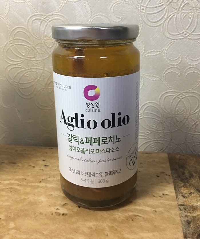  청정원 알리오 올리오 파스타 소스를 사보았습니다.