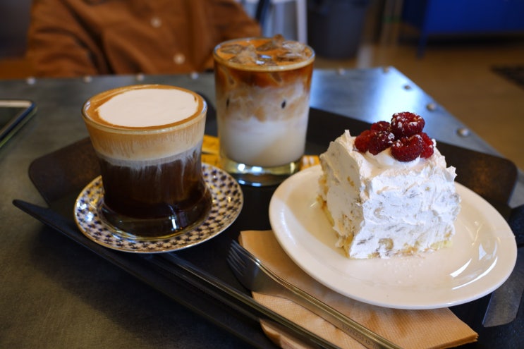  김해 율하 카페 저스트커피(JUST COFFEE) 수제케이크 맛나