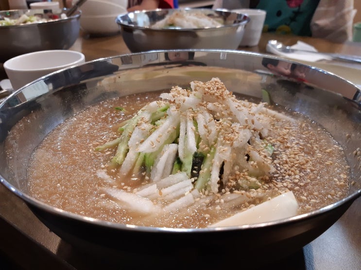  도봉구 냉면 맛집 착한 칡냉면 갈비만두도 인기만점!