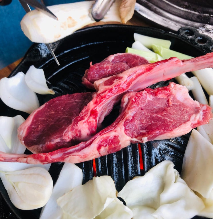  홍대 양갈비 맛집인 홍대 양고기 양에반하다
