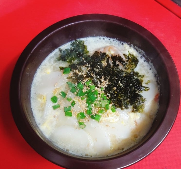  비비고 사골곰탕, 깊고 진한 국물맛…간단히 든든한 한 끼 만드세요!