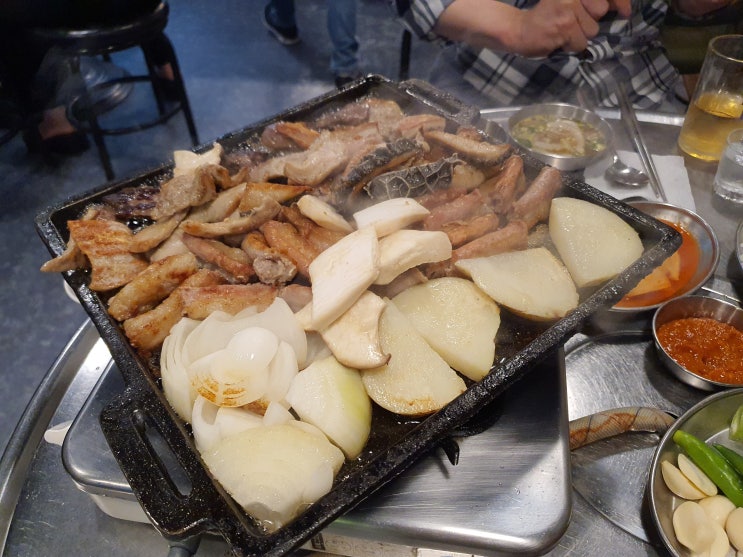  리뷰 없이도 사람 가득한 곱창맛집,  방배곱창갈매기살