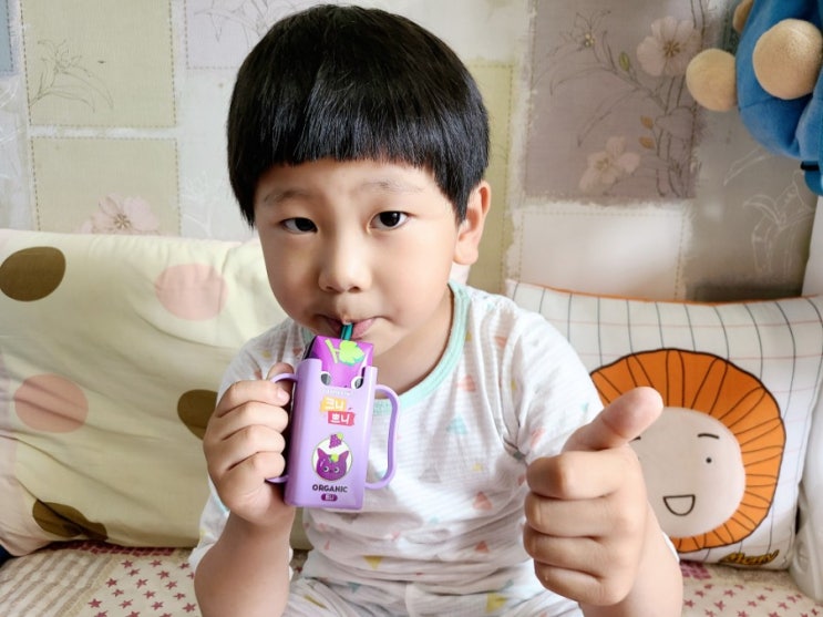 크니쁘니 쥬스 트니 포도맛 유기농이라 안심! 크니쁘니 쥬스 트니 포도맛 유기농이라 안심!