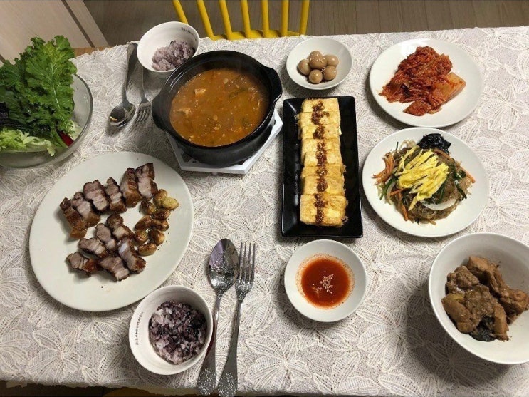 러블리즈 지수 케이 밥상차이ㅋㅋ 러블리즈 지수 케이 밥상차이ㅋㅋ