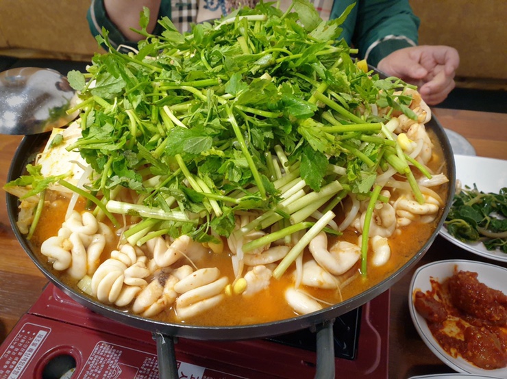  증미역 맛집 - 부모님 모시고 대구탕 정식 다녀옴