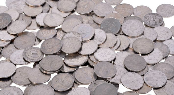 100원짜리 동전 300개 주며 "세어봐라"…식당 행패 60대 800만원벌금형 100원짜리 동전 300개 주며 "세어봐라"…식당 행패 60대 800만원벌금형