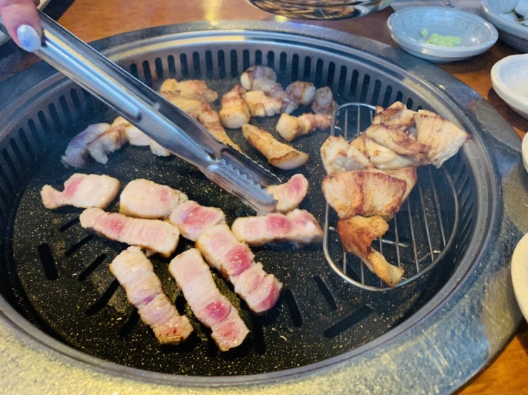  회식장소로 추천하는 고기구워주는 선릉역고기집 고반식당