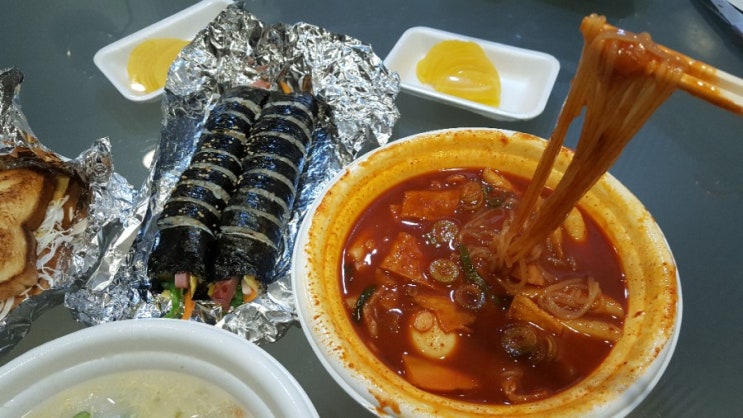 구리) 머꼬갈래 가따줄까 구리) 머꼬갈래 가따줄까