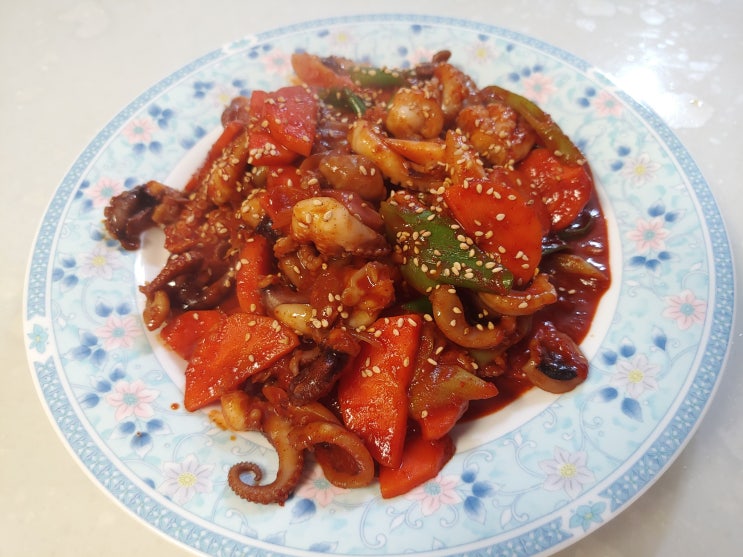  맛있게 매운 하남주꾸미 볶음 얼마나 맛있게요
