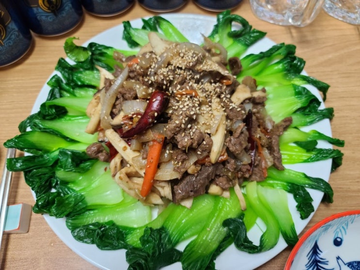  보기도 좋고 맛도 좋은 "소고기 청경채 굴소스 볶음"