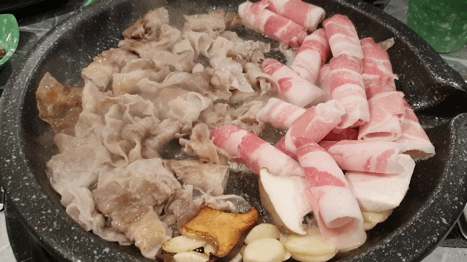  여수 학동 대패삼겹살 맛집 :: 미친돼지