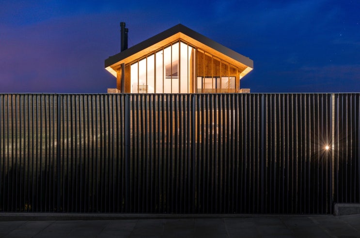  Y HOUSE / MMXX ARCHITECTS