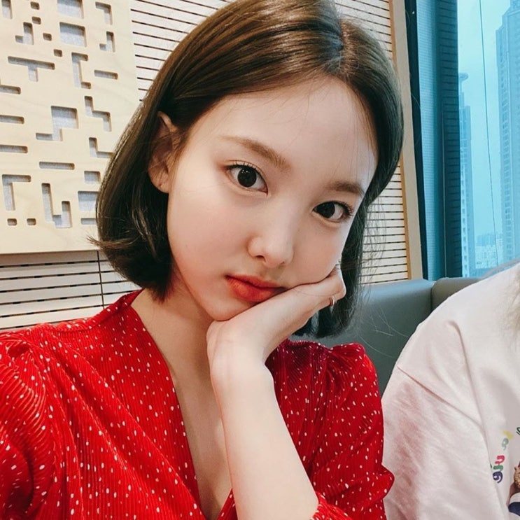 트와이스 최타파 최근 라디오 생방송 셀카 사진 트와이스 최타파 최근 라디오 생방송 셀카 사진