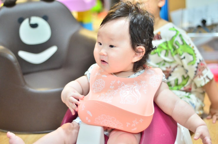  이유식기 윈마이스터 NEW어도러볼 실리콘 턱받이 일주일 사용 후기