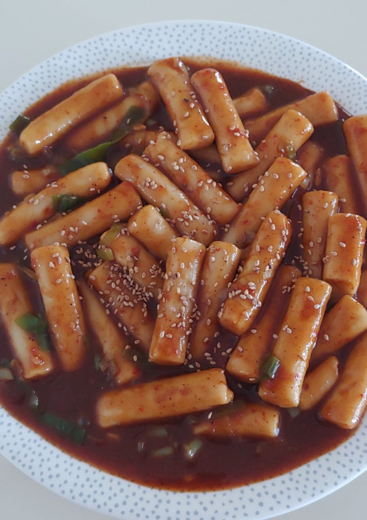  현미떡으로 짜장떡볶이 맛있게 만드는법