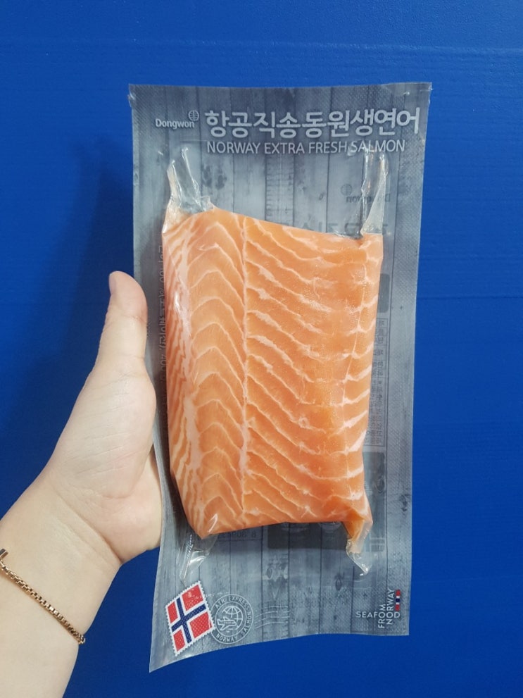  노브랜드 항공직송동원 생연어 다이어트 중이라 선택