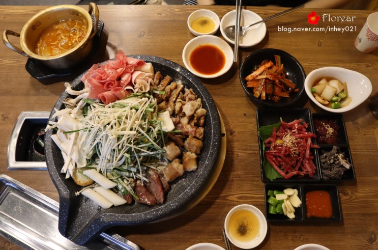 [신흥역맛집] 곱창모듬뿐만 아니라 차돌박이, 육회까지 맛볼 수 있는 성남종합시장맛집 "신차돌곱창"