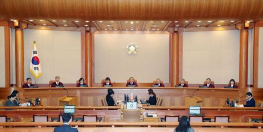 헌재 "연금보험료 정해진 기간내 못내면 유족연금 지급 제한 '합헌'" 헌재 "연금보험료 정해진 기간내 못내면 유족연금 지급 제한 '합헌'"