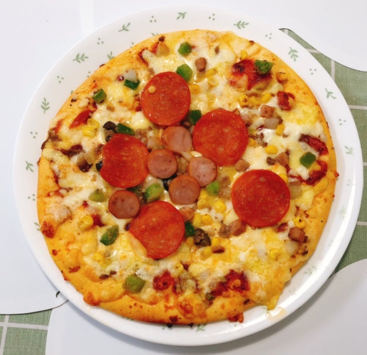 풀무원 노엣지피자, 토핑이 듬뿍 끝까지 맛있어요 풀무원 노엣지피자, 토핑이 듬뿍 끝까지 맛있어요