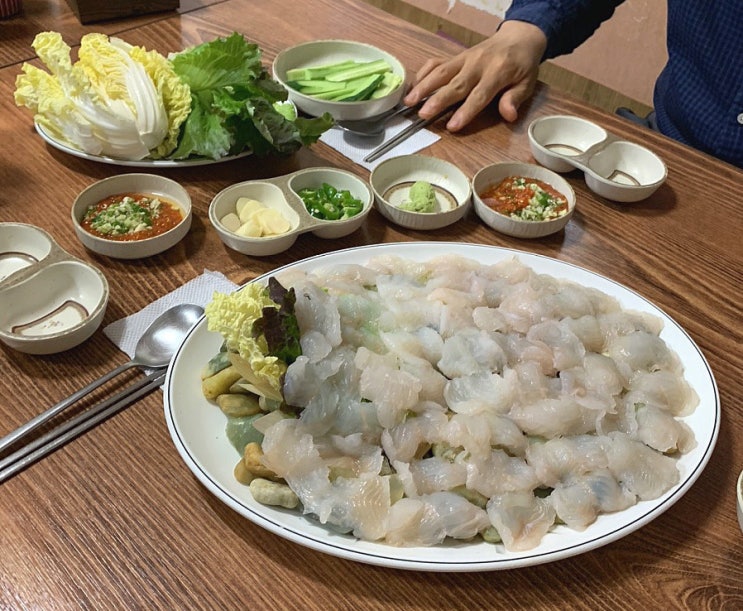 수원 영통 맛집 : 자연산 전복치 찐 ~ 맛집 '영통 24시 포장마차'