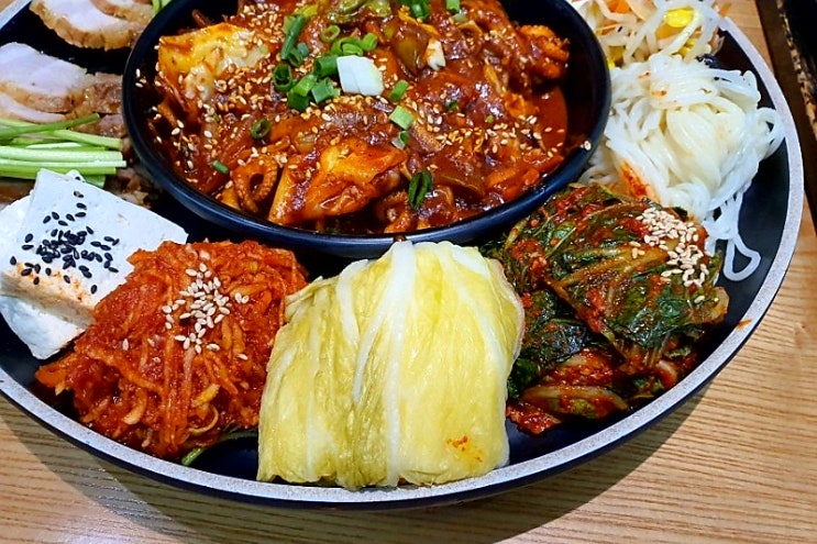  오션에도 '명지첫집'이-국제신도시 매장보다 View가 더 죽이네요.^.^