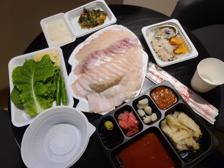  제주호텔 더원에서 제주바당 (광어+숭어+도다리) 1kg 배달 시켜 먹었어요:D