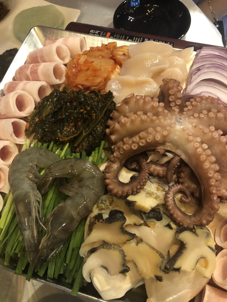  여수 여행 필수코스 " 여수 낭만포차 " 그 중 최고 맛집 낭만24포차