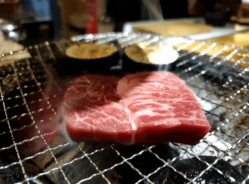  1인 화로로 즐기는 소고기 맛집 우시야 교대점