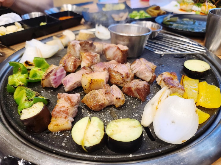 군자역 고기 도포식당 엄선된 선택으로 선보이는 맛있는 고기집 군자역 고기 도포식당 엄선된 선택으로 선보이는 맛있는 고기집