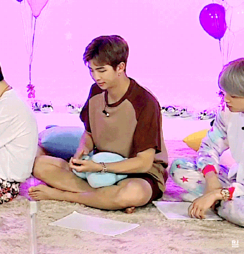  방탄소년단 알엠 RM 허당모먼트 움짤ㅋㅋ