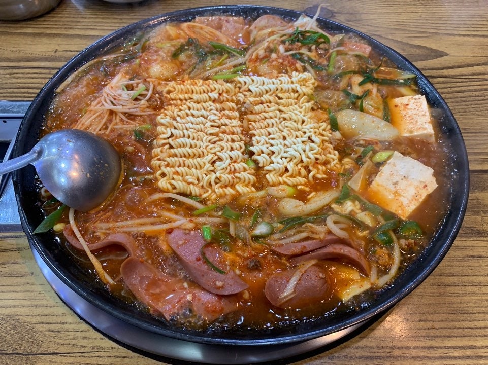 왕뚜껑의정부부대찌개 본점 사진 1