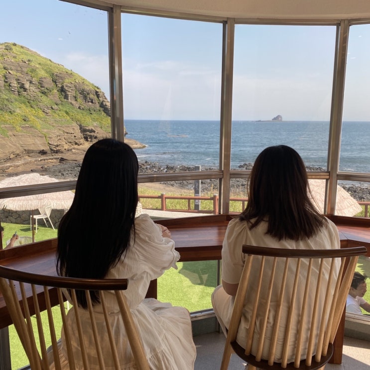 제주오션뷰카페 용머리해안 카페 : 카페스케치