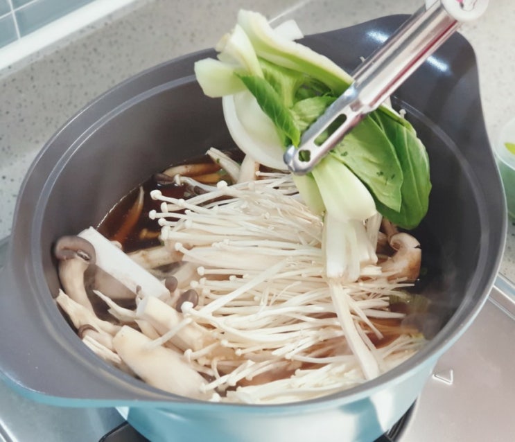집에서 가쓰오 우동으로 초간단 샤브샤브 요리하기 집에서 가쓰오 우동으로 초간단 샤브샤브 요리하기