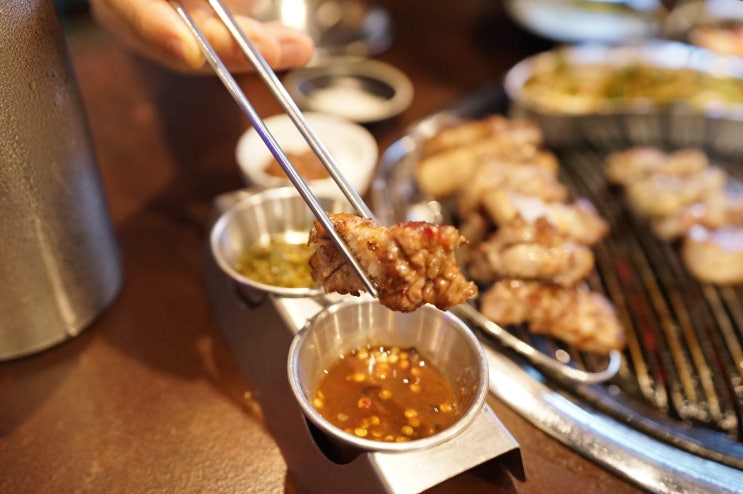  교담길 특색있는 삼겹살 목동 맛집 [맛집 리뷰] 목동 오목교 핫플 고기집 (데이트, 회식, 단체 모임, 돼지고기, 목동 고기집, 목동 고기 맛집)