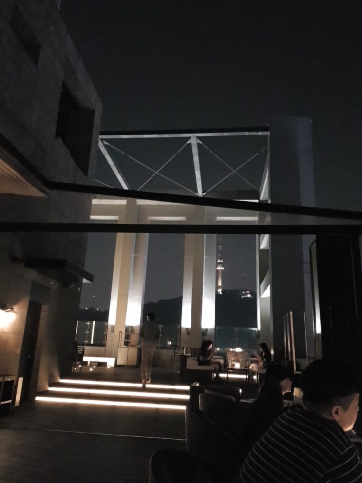 명동 L7호텔 칵테일 루프탑 플로팅