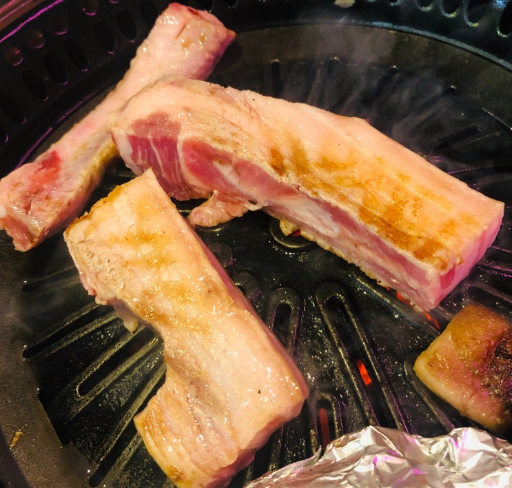  오목교역 삼겹살 맛집 육화식당