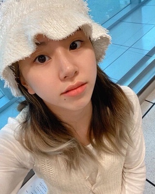 TWICE Chaeyoung's SBS Radio Instagram Selca Photos for Phone Wallpaper