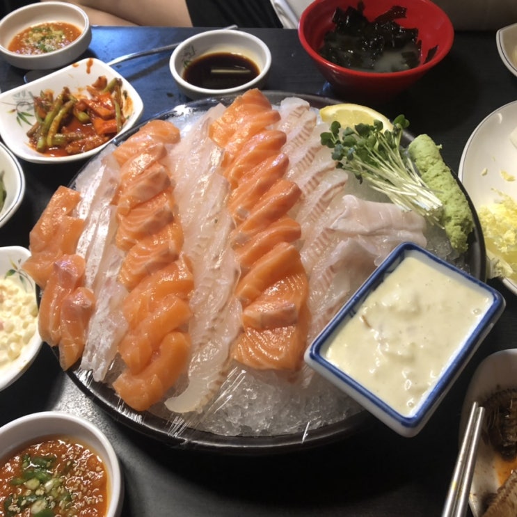  오늘은 내가 쏜다_홍대와 합정사이 횟집