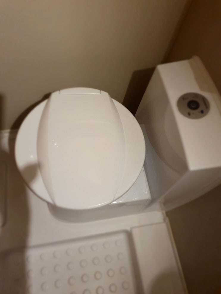  <카라반 화장실 후기> DOMETIC(도메틱) 변기 후기 및 사용방법