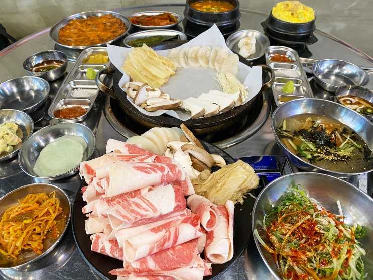  전주서신동맛집 <우미관> 차돌삼합 존맛탱