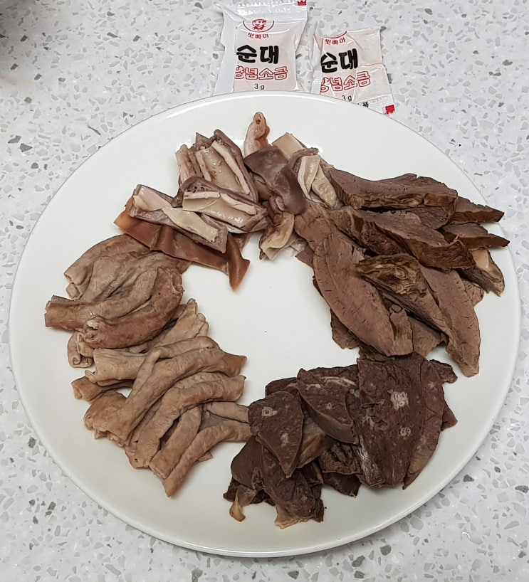 c미트타임 돼지내장모듬(소창 오소리감투 염통 간 허파) 택배 주문 후기! c미트타임 돼지내장모듬(소창 오소리감투 염통 간 허파) 택배 주문 후기!