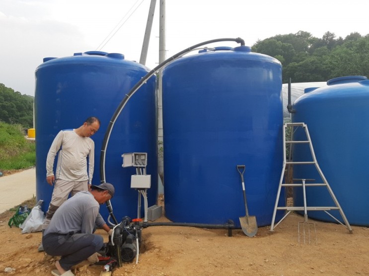 농업용스프링쿨러 및 10톤 물탱크2개 설치