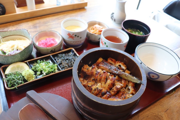  부산히츠마부시 남포동장어덮밥 모리쵸 런치세이로무시