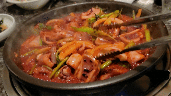  압구정로데오 맛집 뱃고동에서 맛있는 오징어 불고기 먹고 왔어요